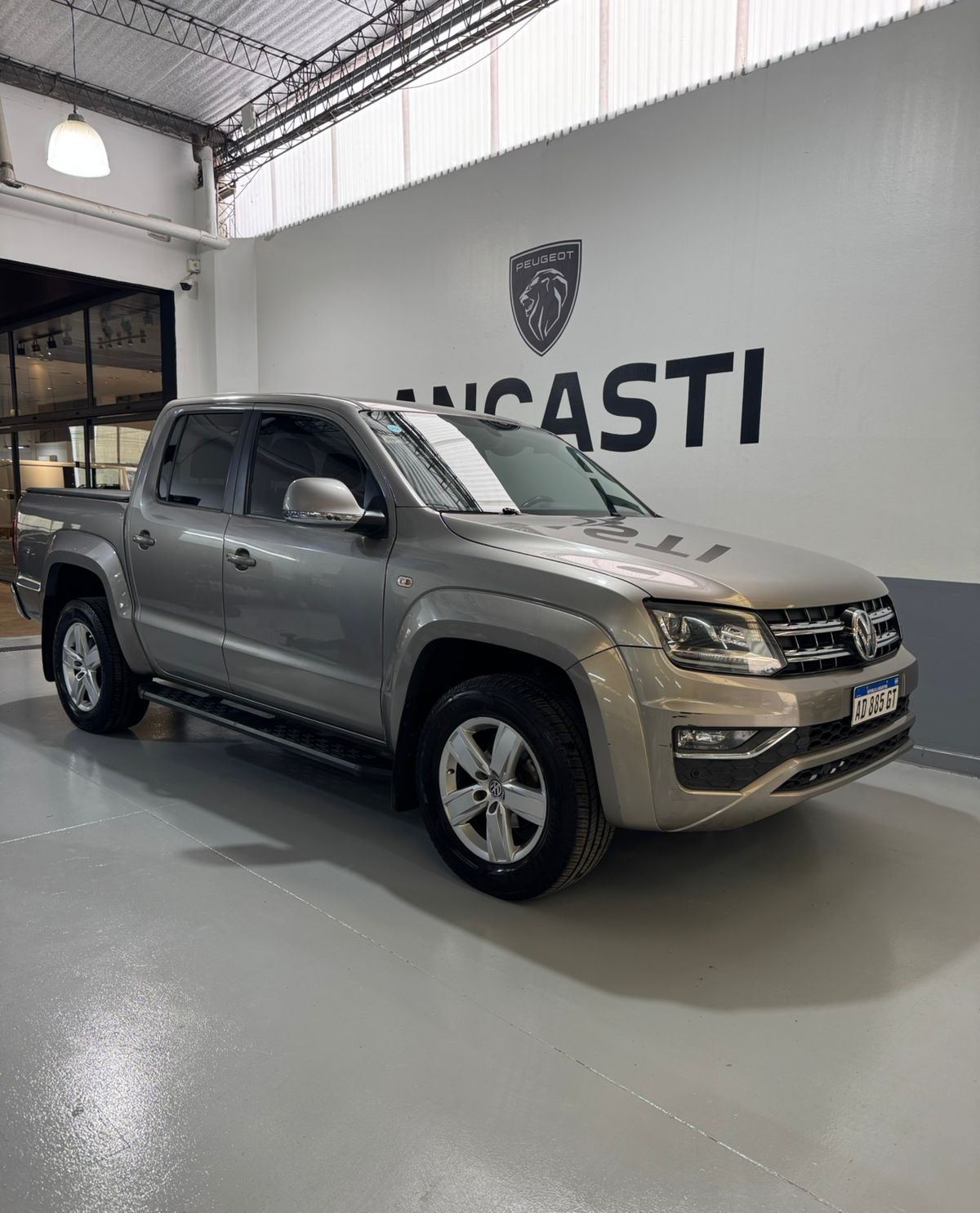 AMAROK HIGHLINE 4X2 180HP