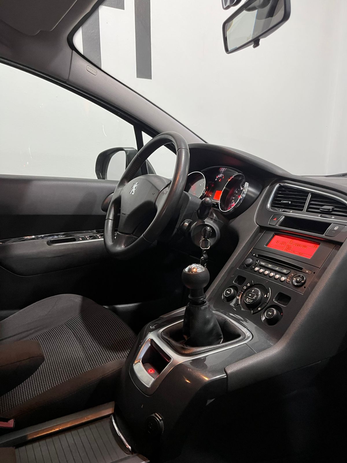 5008 ALLURE 1.6 THP (VENDIDO)