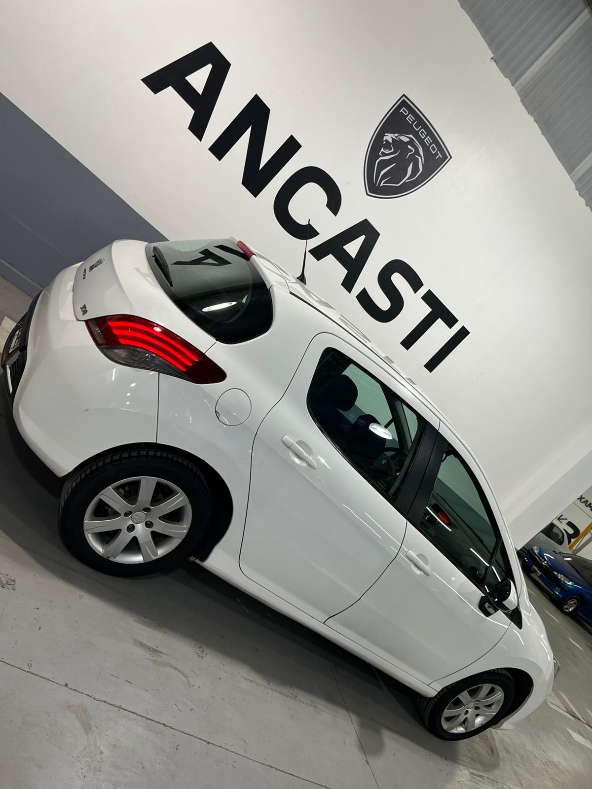 308 ACTIVE 1.6