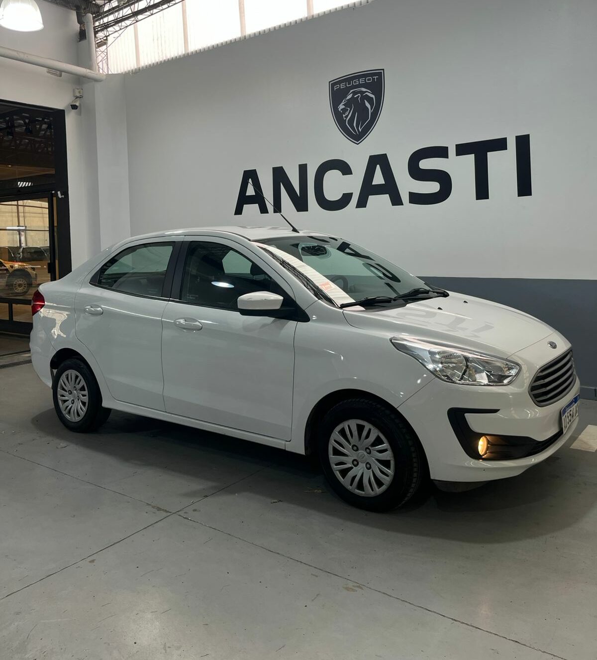 KA SEDAN SE (VENDIDO)