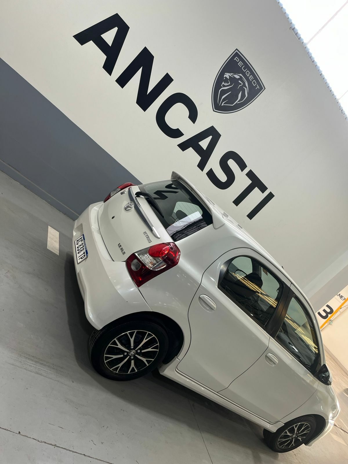 ETIOS XLS 1.5 6M/T (VENDIDO)