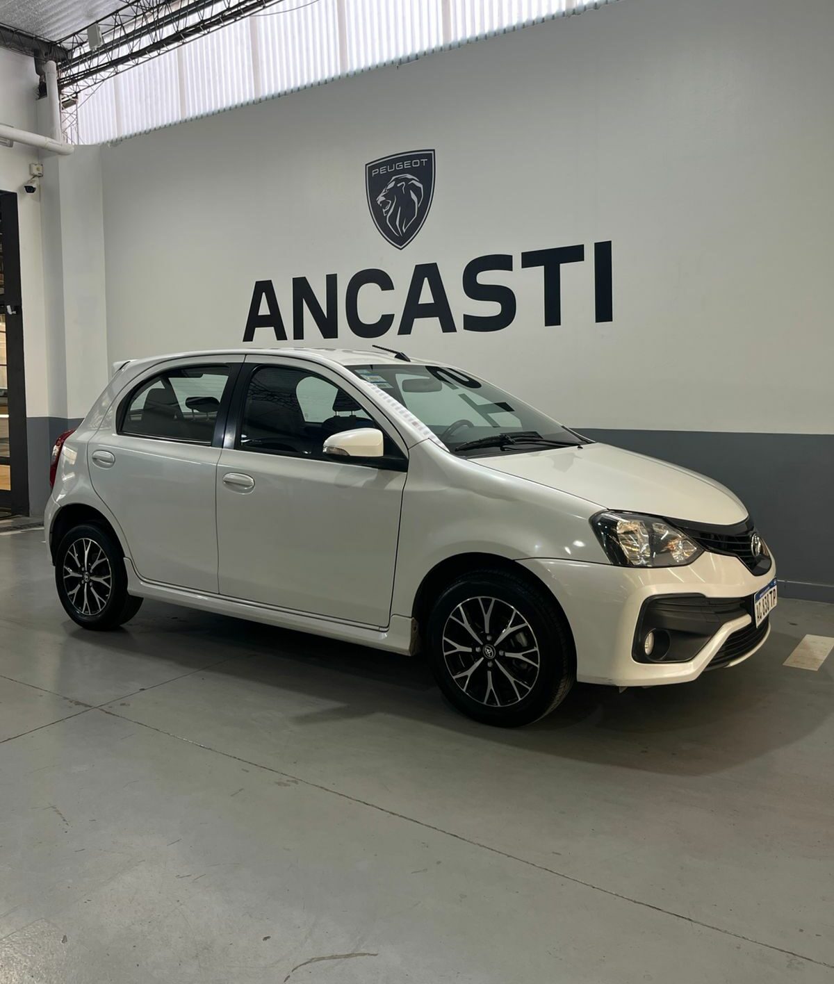 ETIOS XLS 1.5 6M/T (VENDIDO)