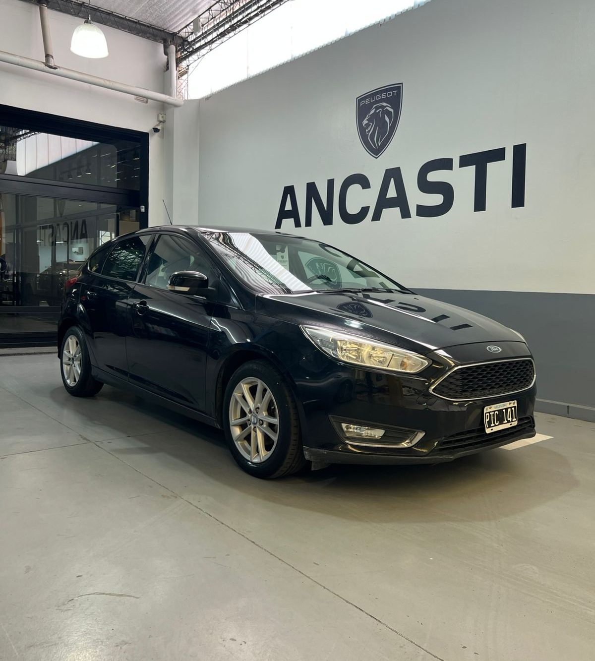 FOCUS 5P 2.0L N MT SE