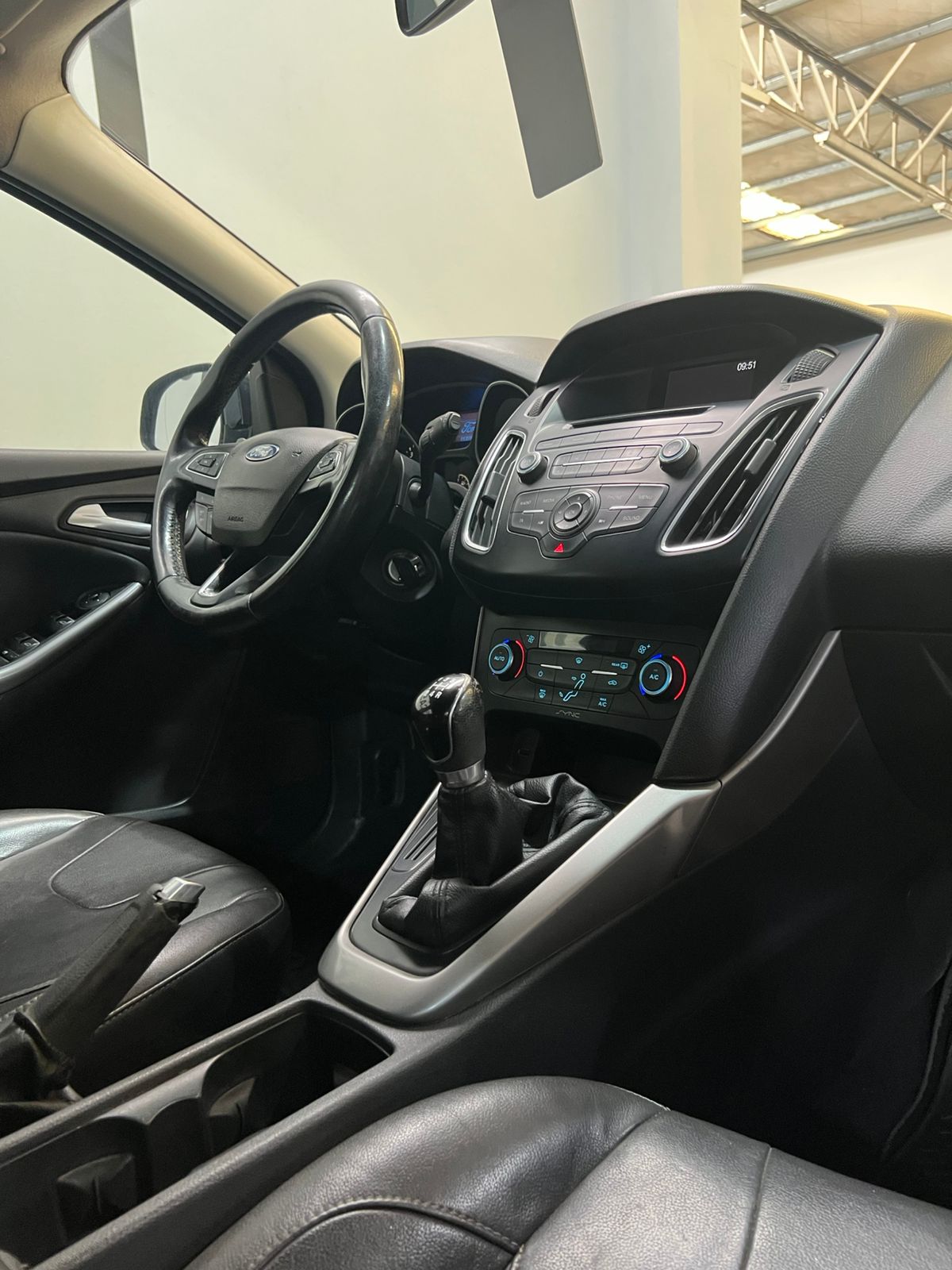 FOCUS 5P 2.0L N MT SE