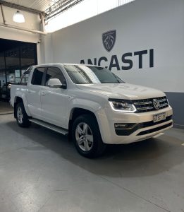 AMAROK COMFORTLINE 4X2 AUT 2.0L TDI 180 CV