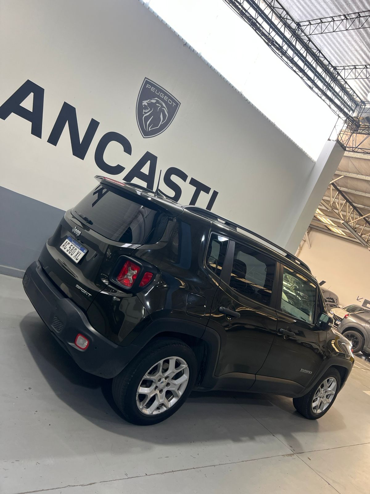 RENEGADE SPORT 1.8 AT6