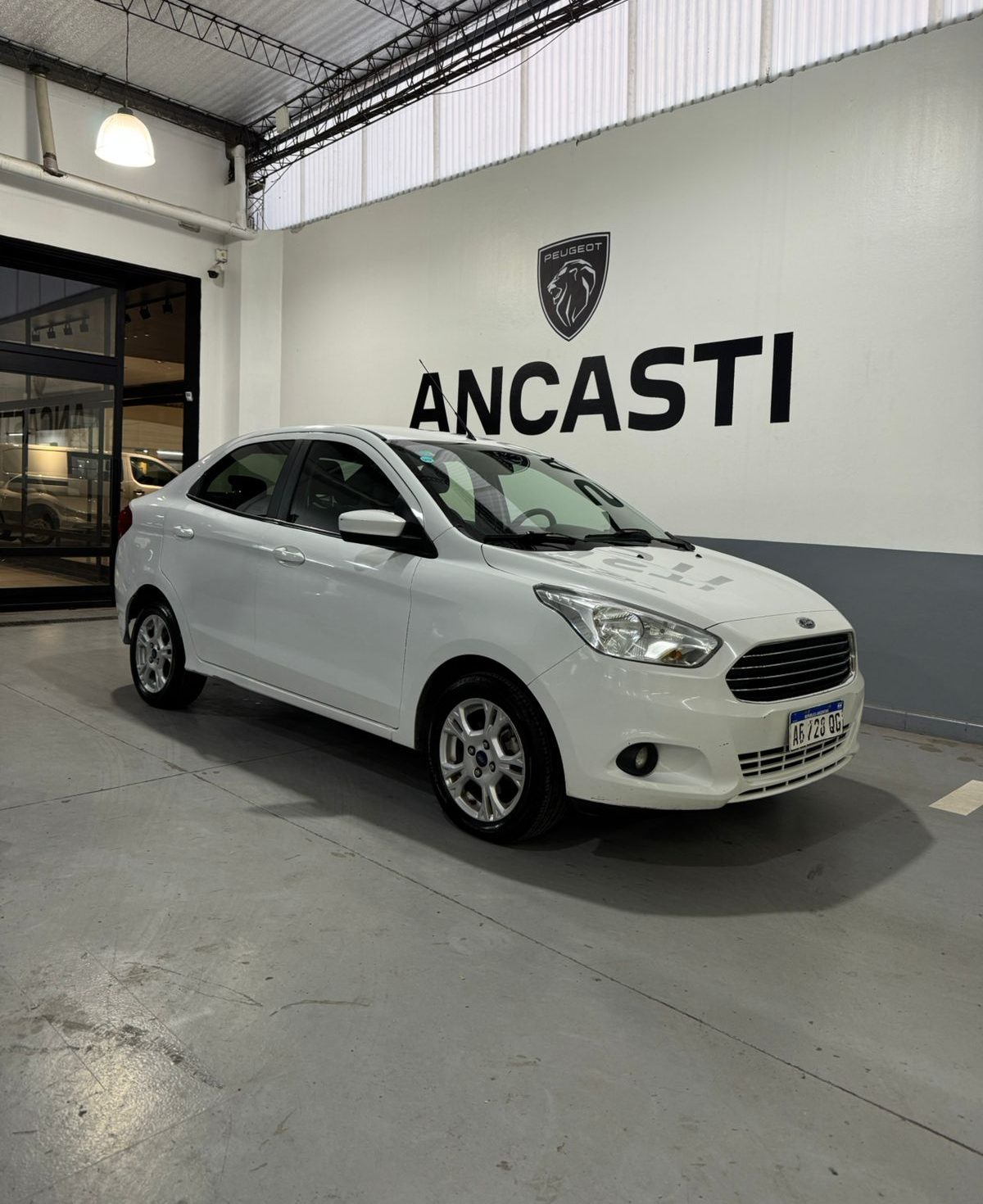 KA SEDAN SEL