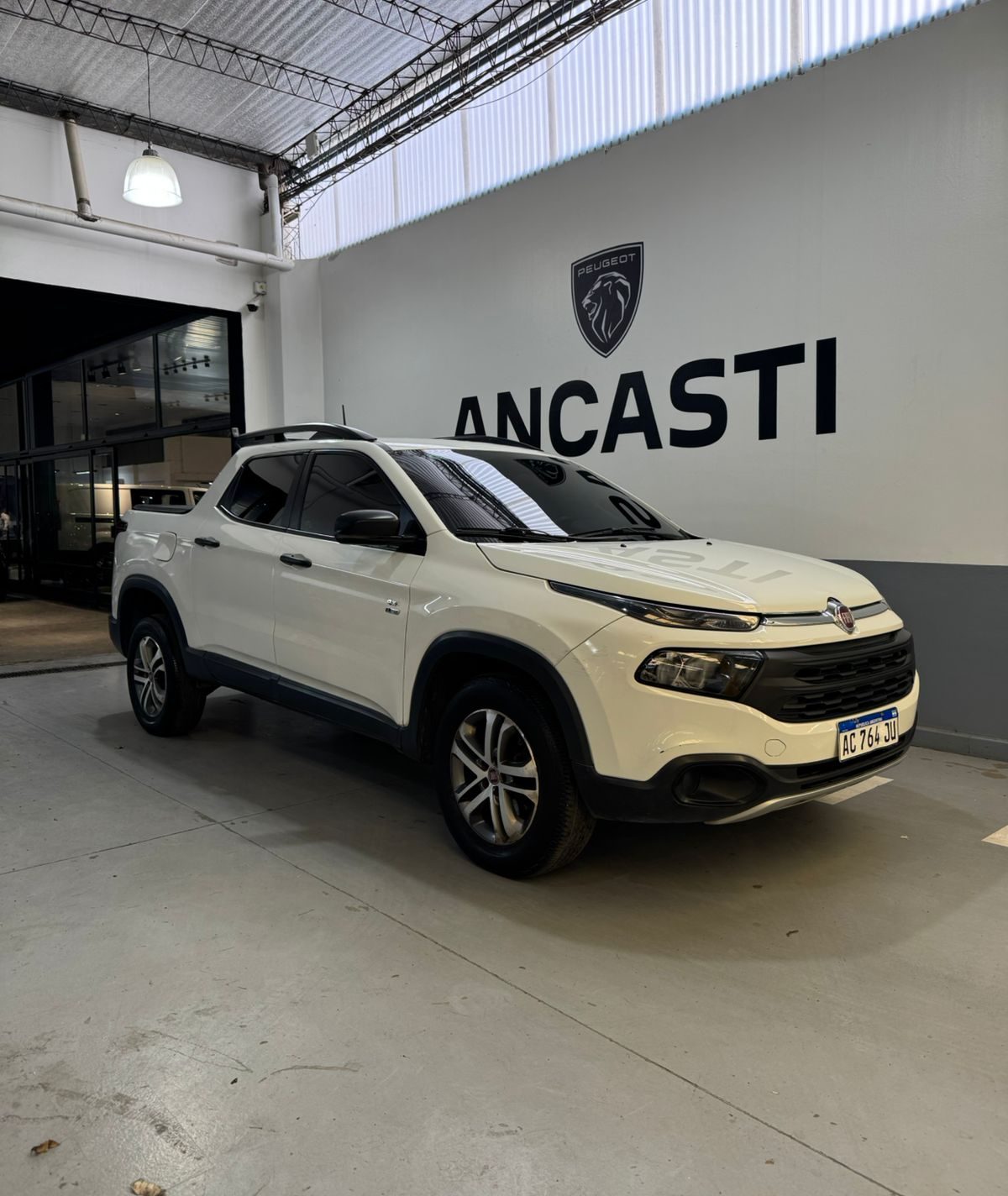 TORO FREEDOM 2.0 16V 4X4 AT9