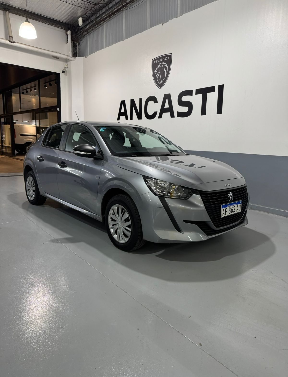 208 NEW LIKE 1.2L AM23.5