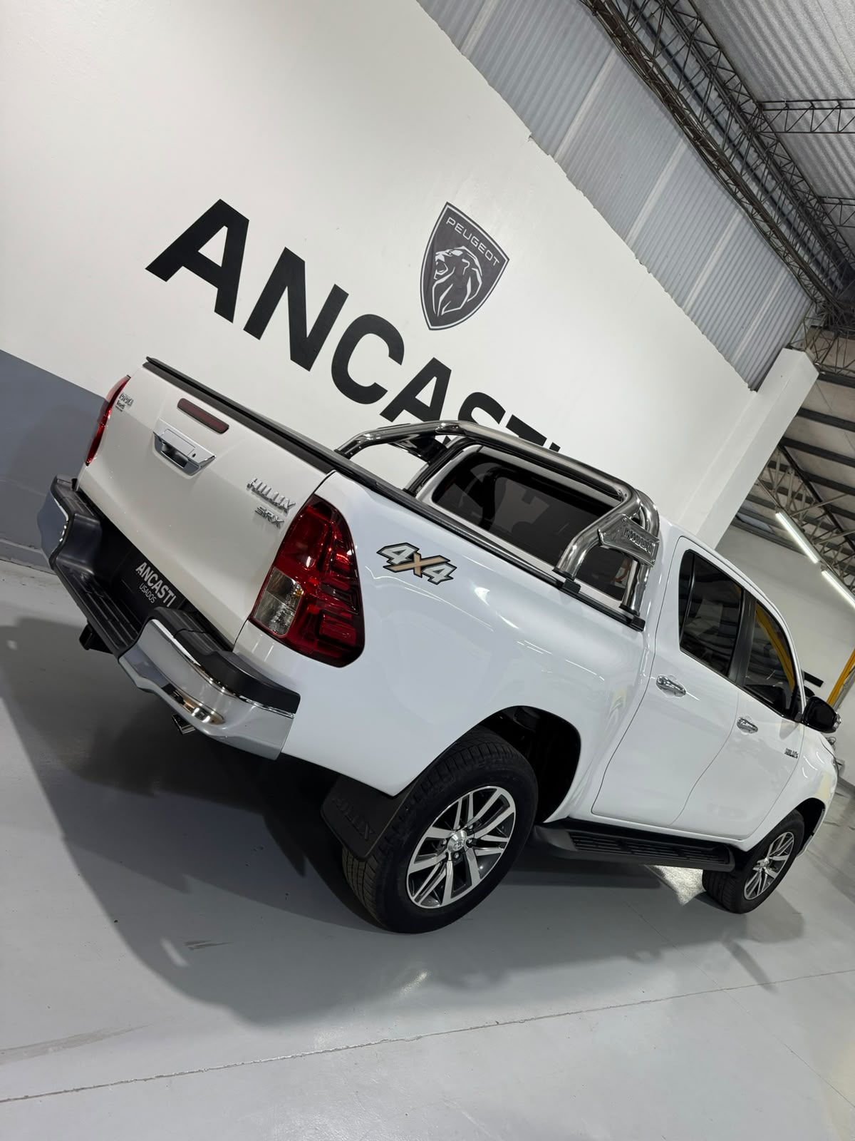 HILUX 4X4 DC SRX 2.8 TDI 6 AT (VENDIDO)