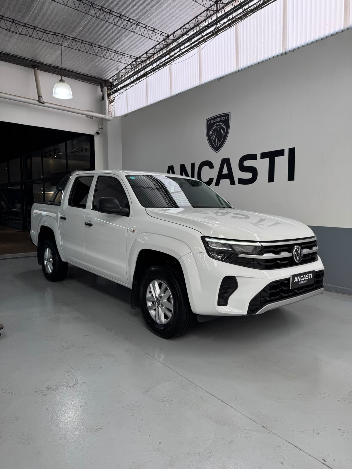 AMAROK TRENDLINE TDI MT 4X2 G2