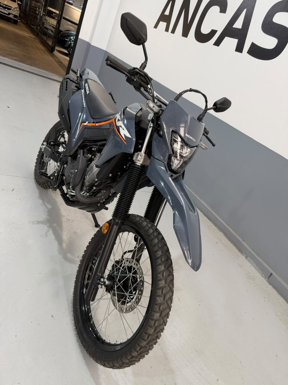 XR300L TORNADO