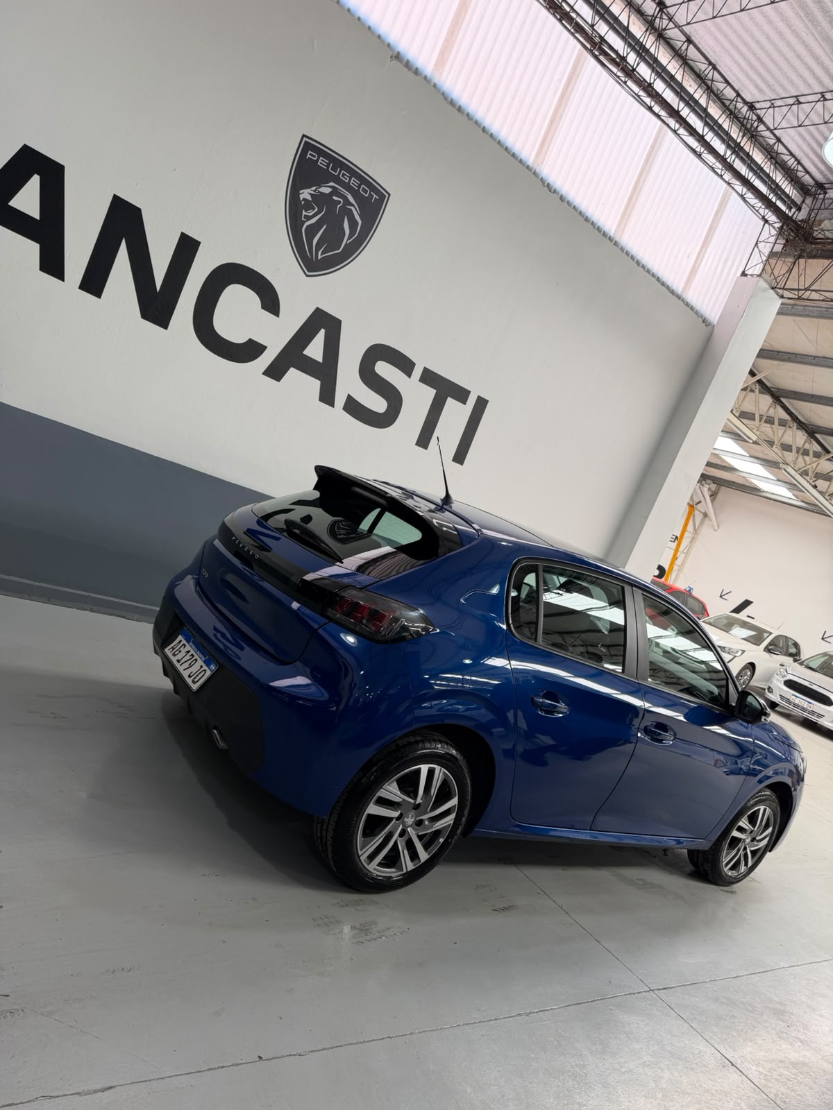 208 FELINE 1.6L TIPTRONIC AM23.5
